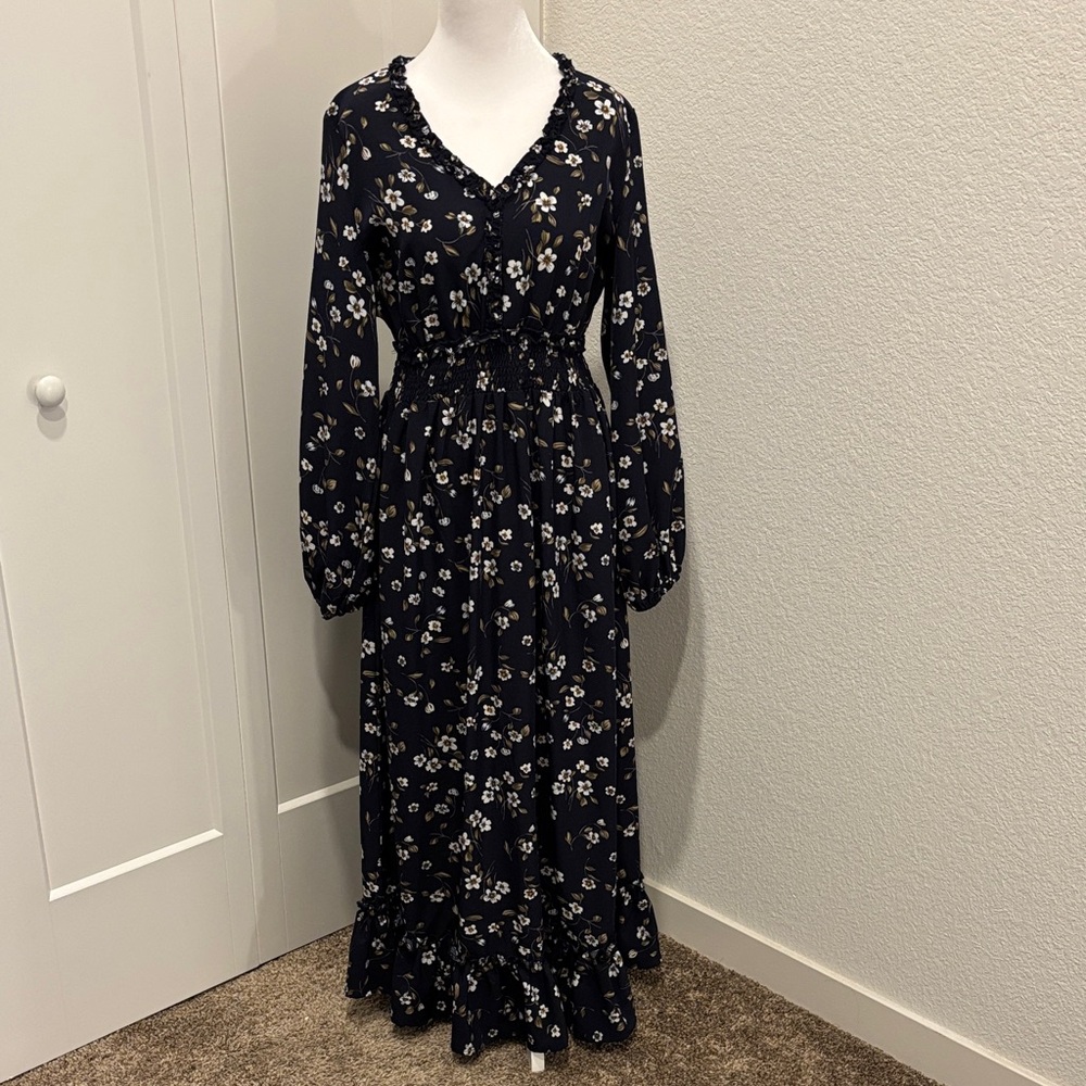 Black and White Tiered Gown with V-Neck and Bishop Sleeves
